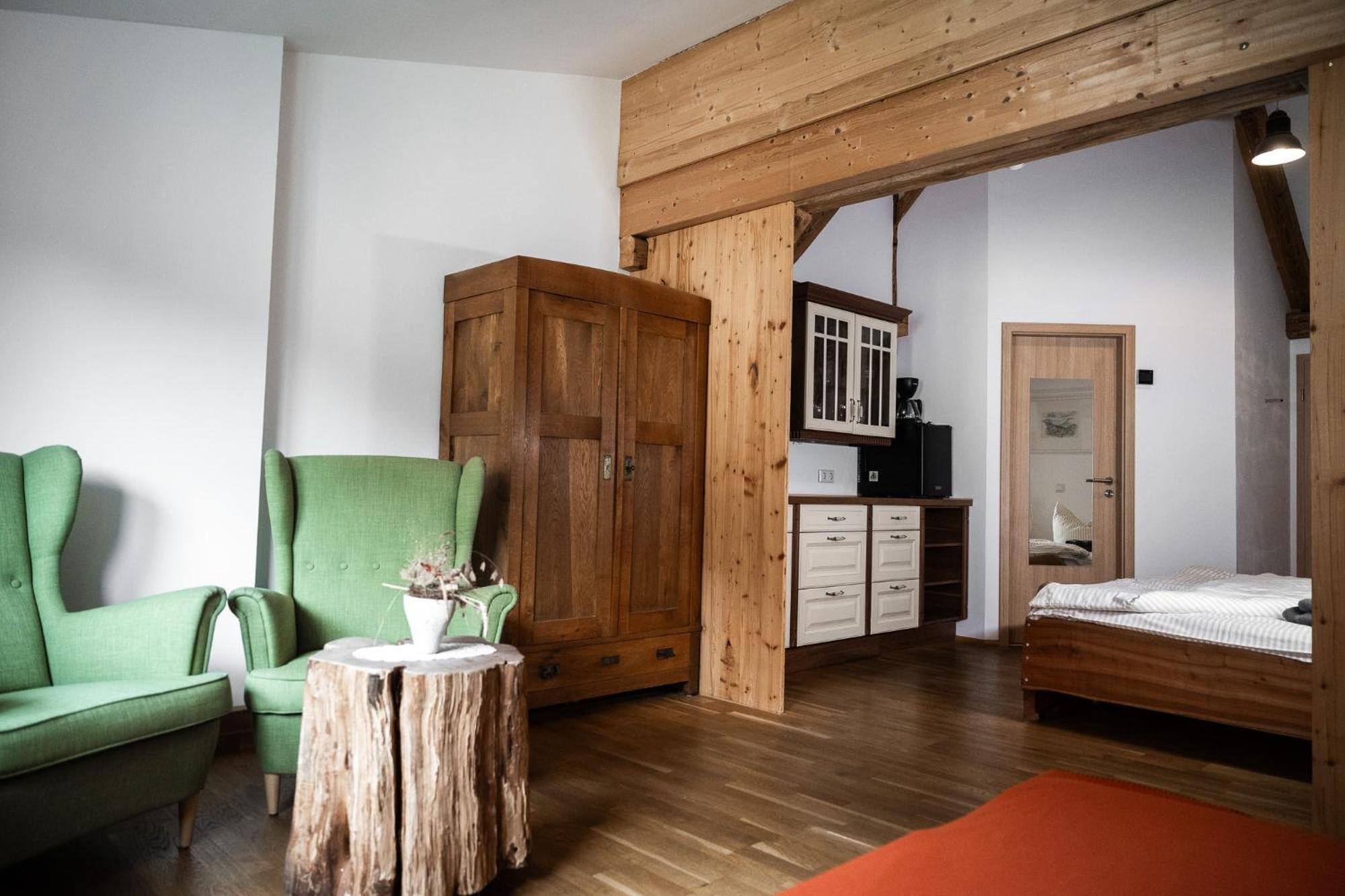 Alte Kass Hotel & Kaffeehaus Neidlingen Екстер'єр фото